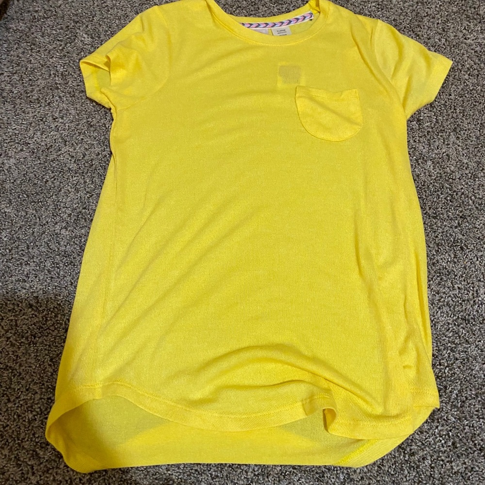 Yellow tee from Buckle!!